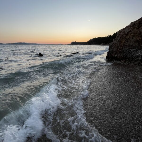 Côte d’Azur : la plage du Monaco au Pradet dans le Var