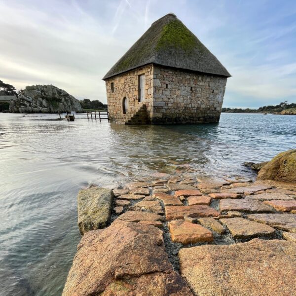 Le moulin à marée du Birlot sur l’île de Bréhat en Bretagne