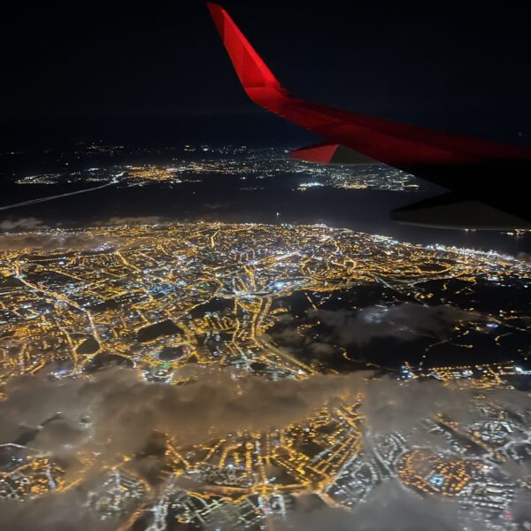 Survoler Lisbonne de nuit