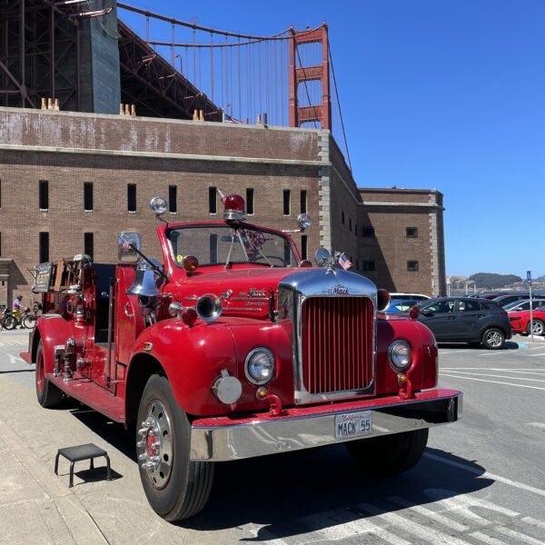 Camion pompier golden gate bridge