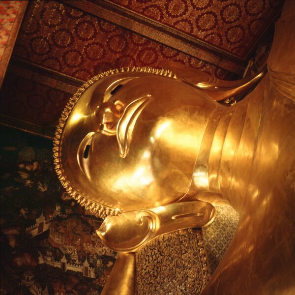 Contemplation du Bouddha au Wat Pho